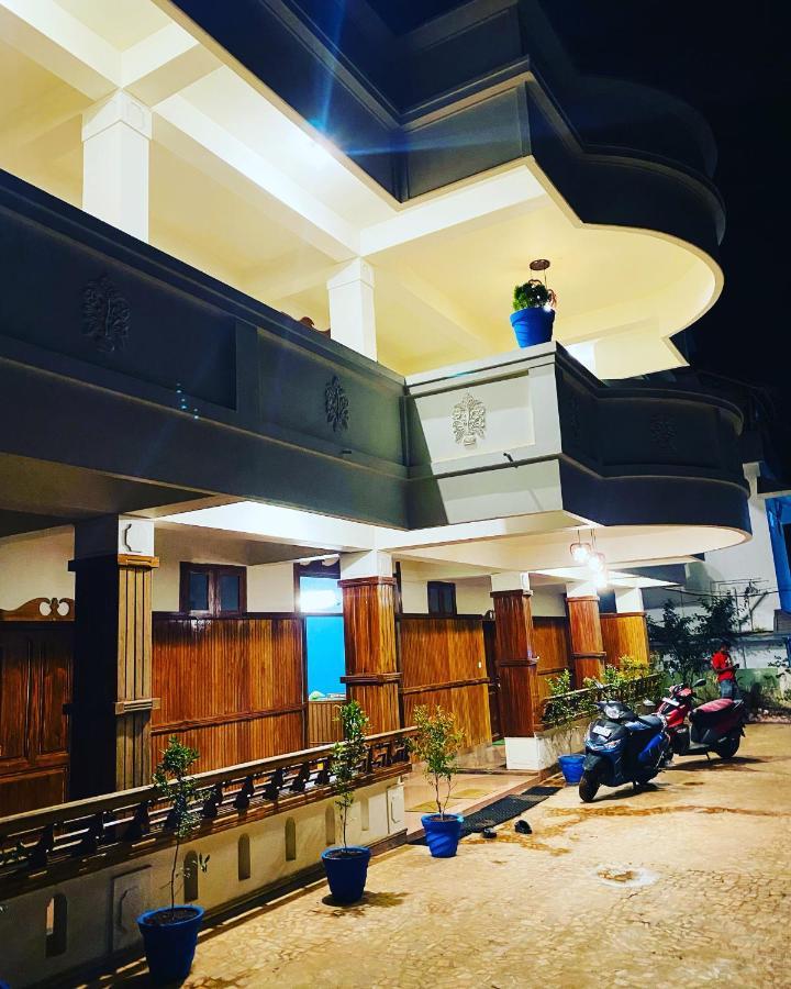Hellovarkala Beach Resort 外观 照片