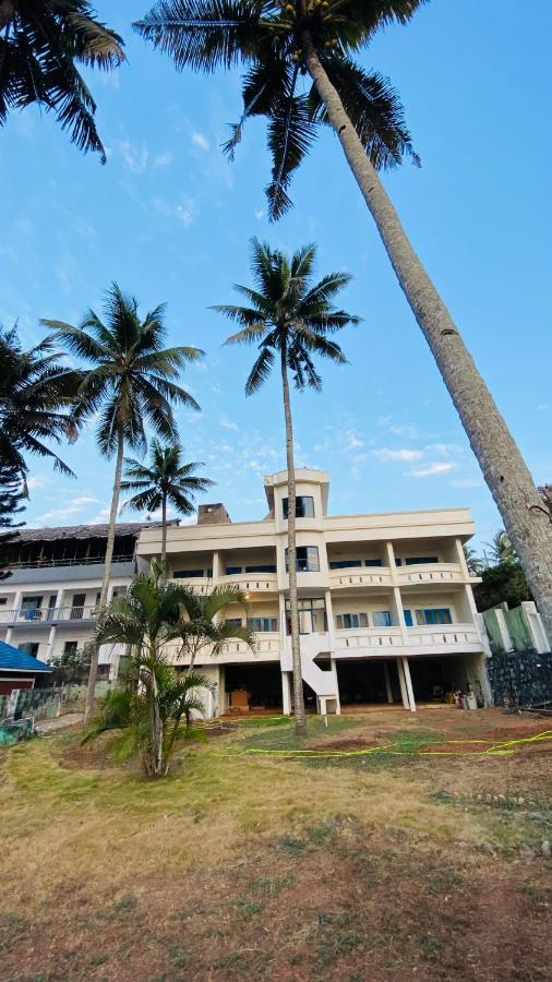 Hellovarkala Beach Resort 外观 照片