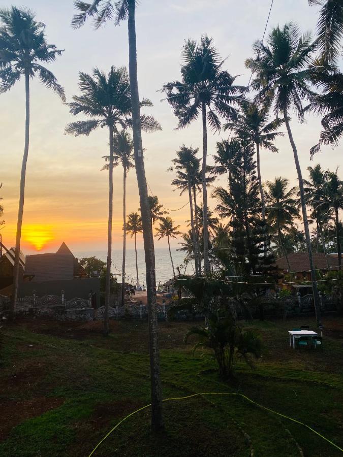Hellovarkala Beach Resort 外观 照片