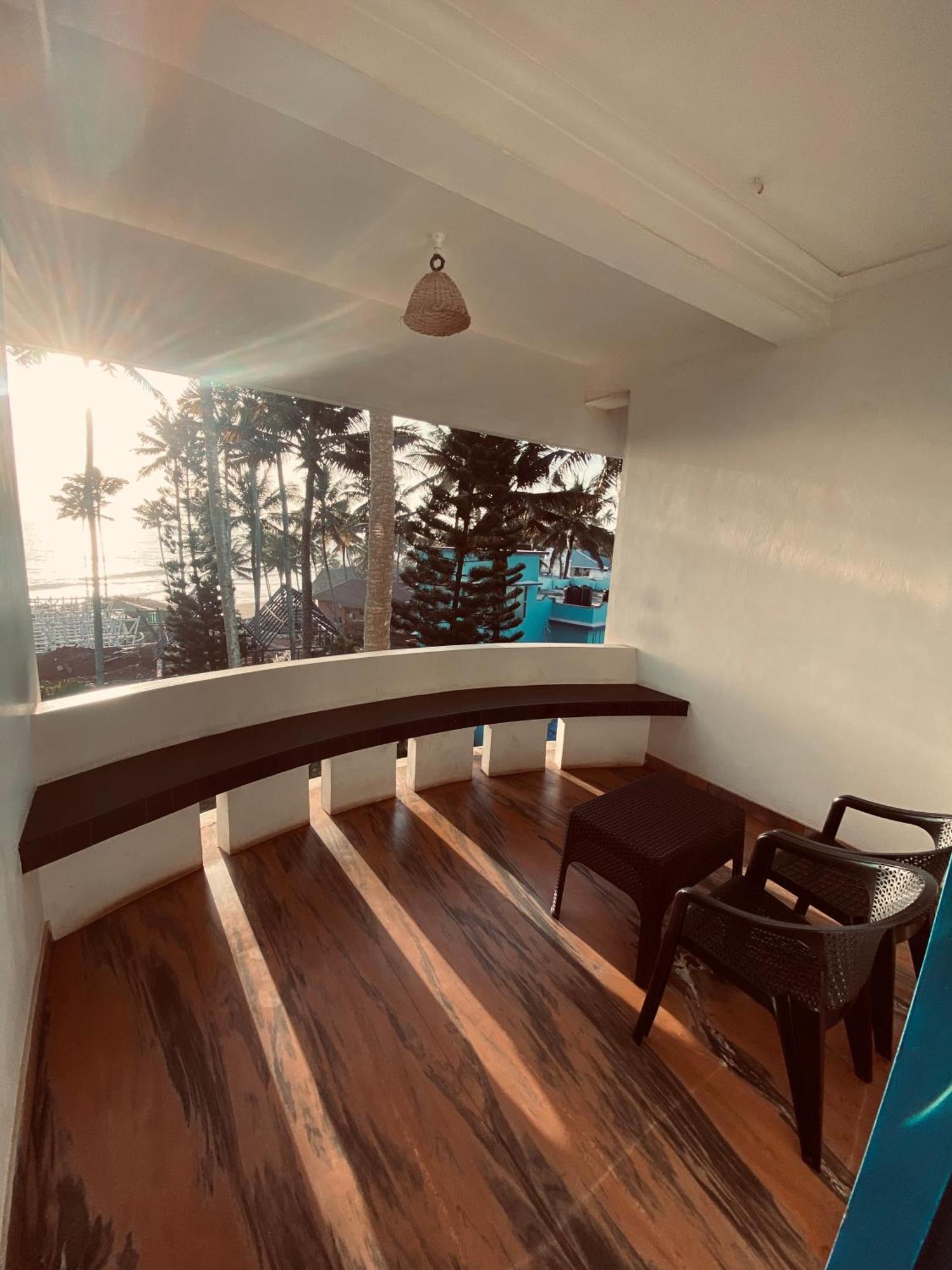 Hellovarkala Beach Resort 外观 照片
